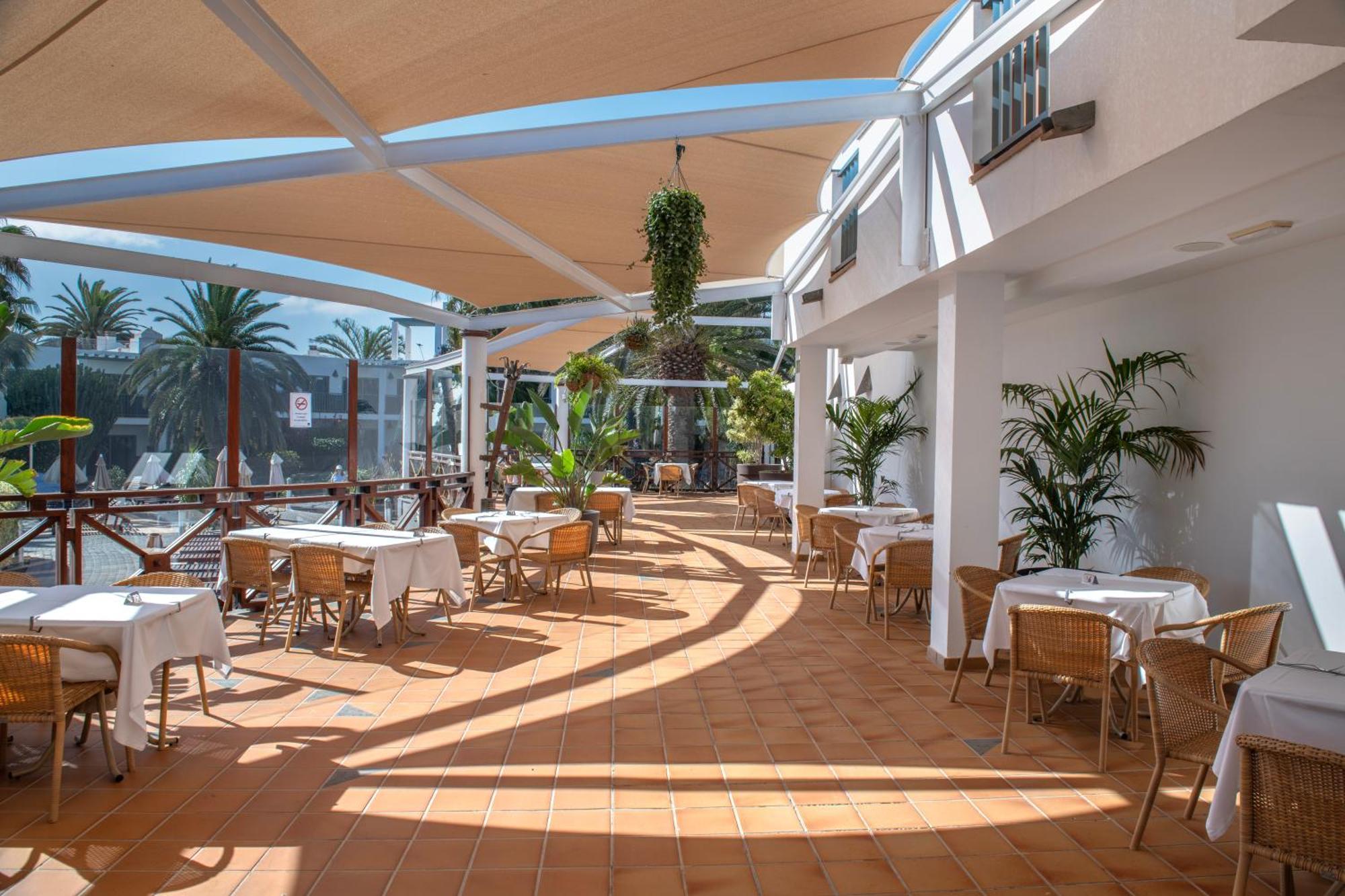 Hotel apartamentowy Marismas De 3*